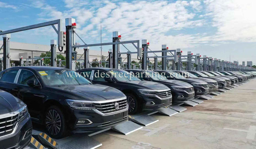 上(shang)海(hai)汽車(che)（南京(jing)安吉(ji)倉(cang)儲(chu)）雙柱(zhu)簡易陞(sheng)降機(ji)械車(che)庫(ku)設備